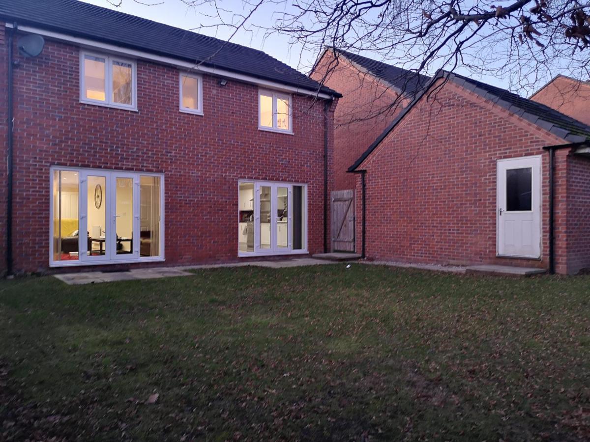 Appartement Nightingale Gardens - 4 Bed Detached House - Manchester Extérieur photo