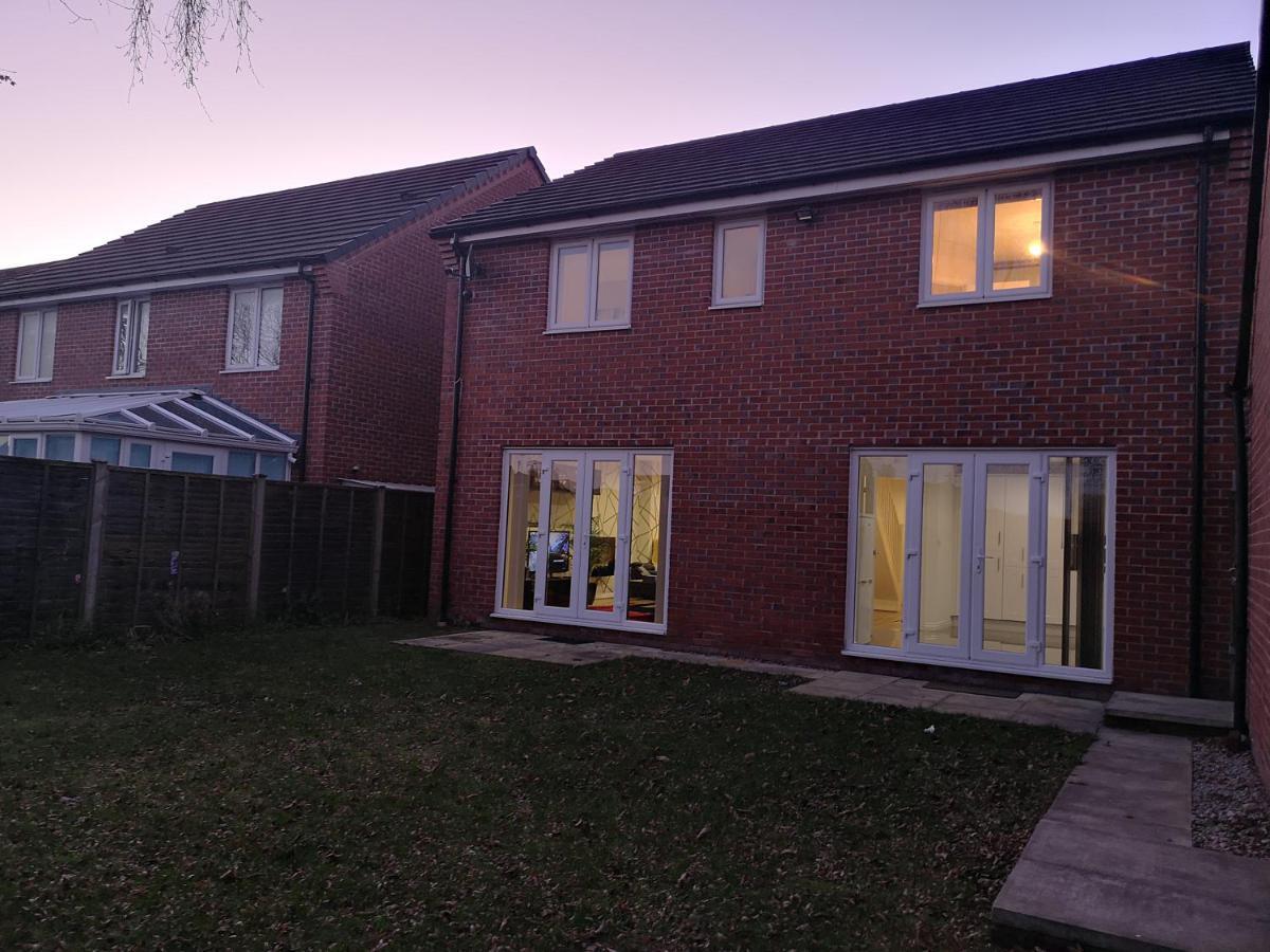 Appartement Nightingale Gardens - 4 Bed Detached House - Manchester Extérieur photo